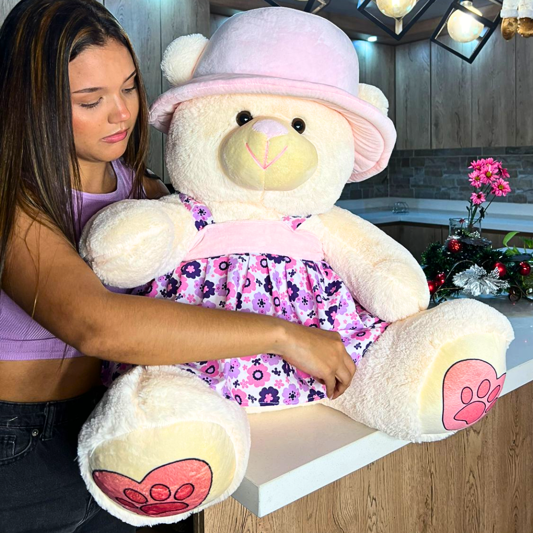 Peluche de Osa Pava con Vestido 1 Metro