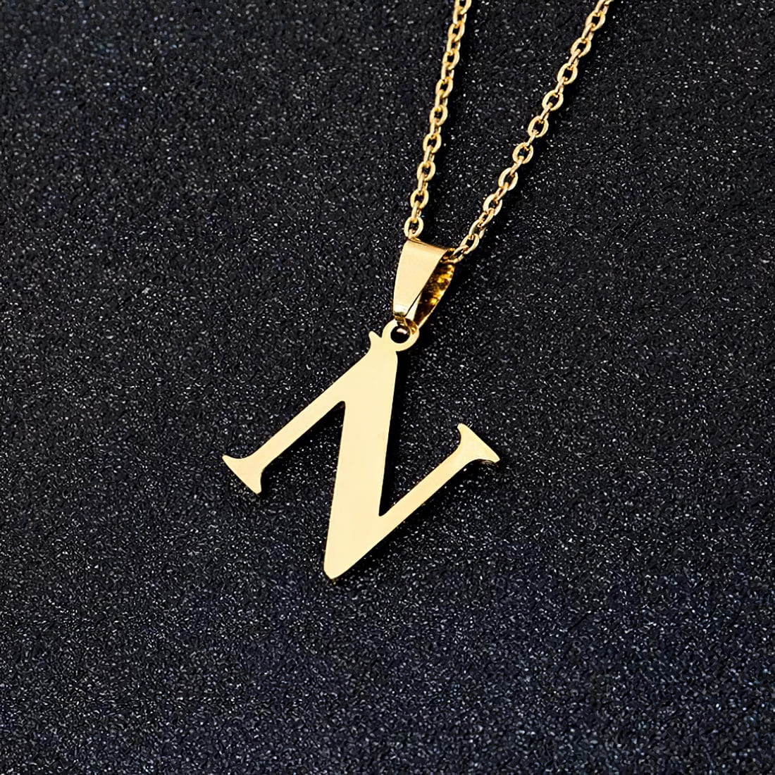 Collar Letra en Acero Inoxidable – Con Estuche