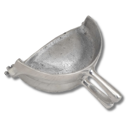 Molde para Empanadas de 15 cm en Aluminio Fundido