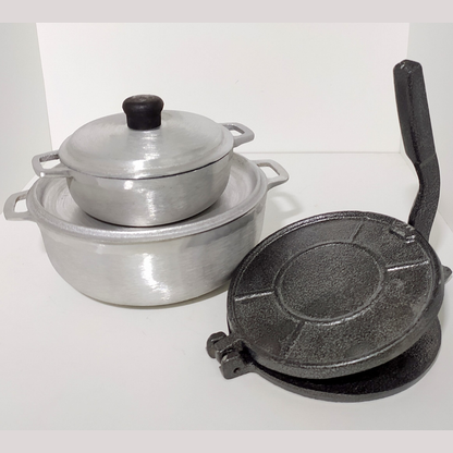 Combo de Cocina Mini – Calderos Fundidos con Pataconera