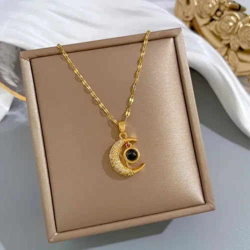 Collar “Te Amo en 100 Idiomas” con Dije de Luna